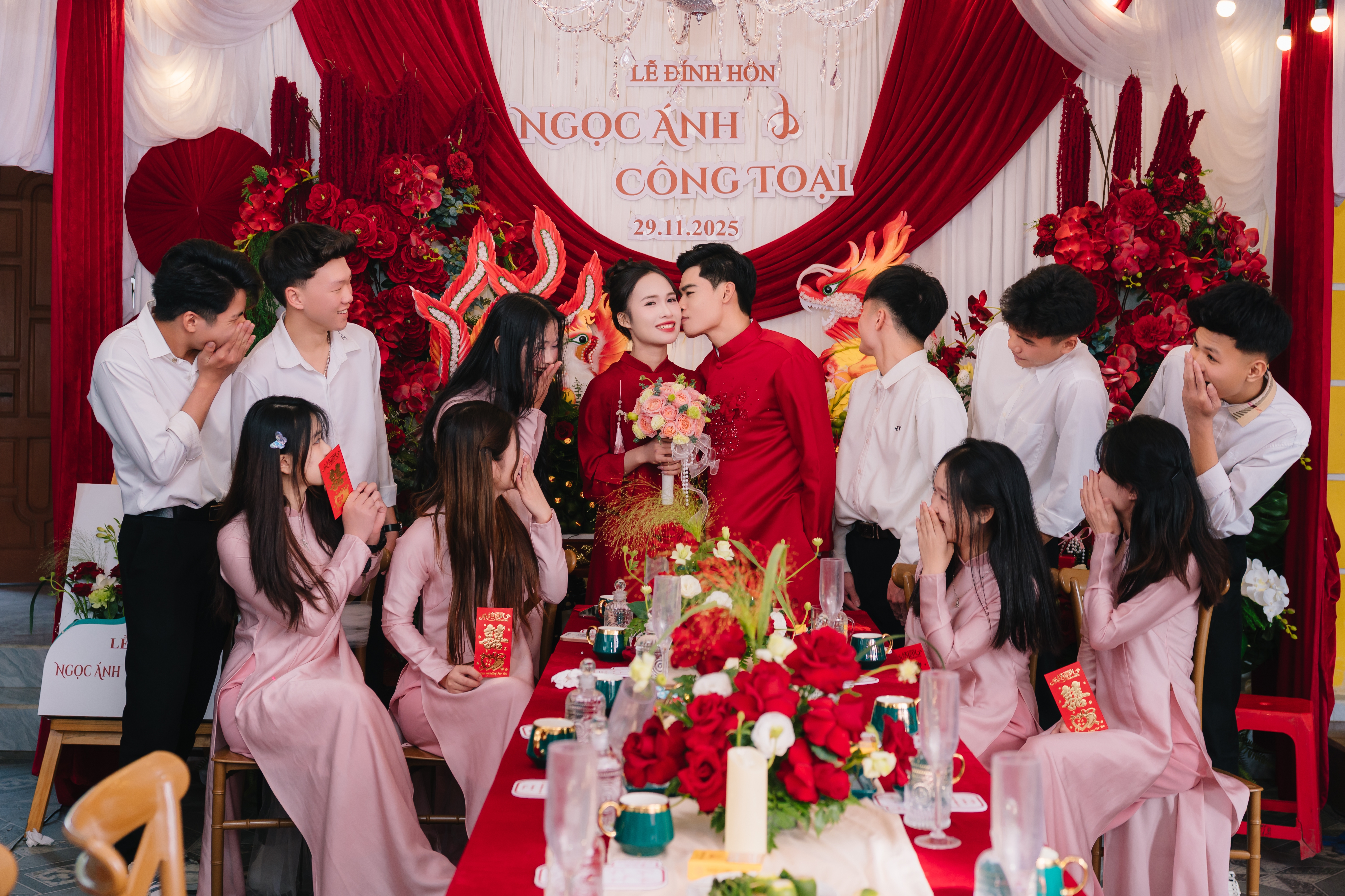 Gia tiên Tone Đỏ 2